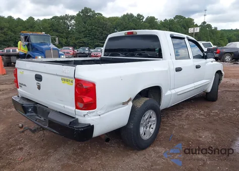 2005 Dodge Dakota Slt z USA, uszkodzony, nr VIN 1D7HE48NX5S261911